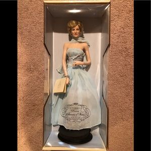 Diana Princess Of Wales porcelain doll